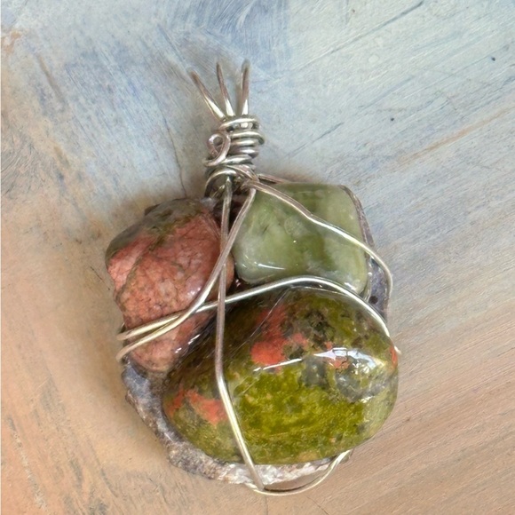 Necklace Pendant, Handmade assemblage Wire Wrapped real Stones Resin Set 4300 G - Picture 4 of 8